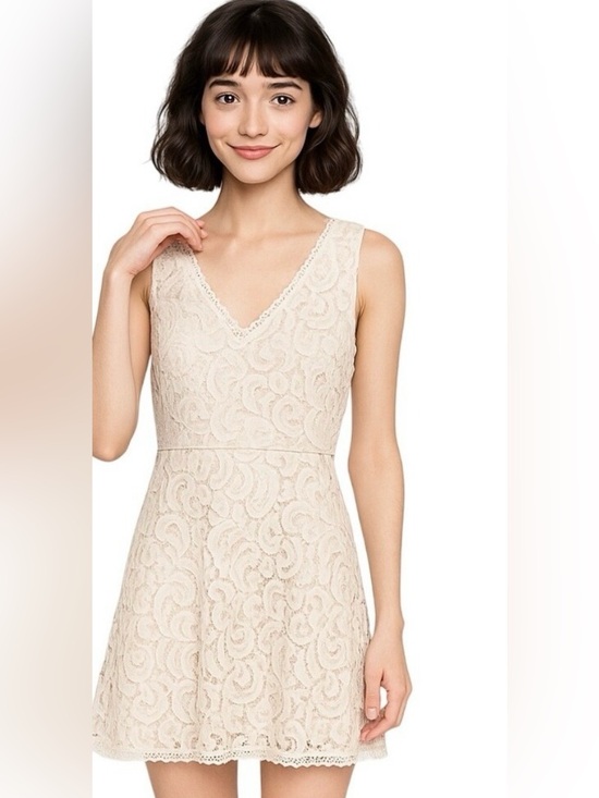 Altar'd State Dresses & Skirts - EUC Altar’d State Women’s Cream Lace V-Neck Dress Chic Preppy Size L